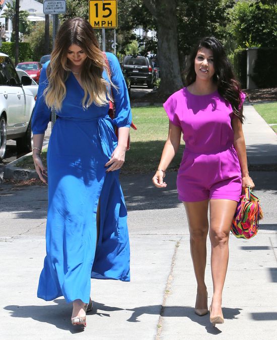 Kardashianki pracują w pocie czoła! (FOTO) Kardashianki pracują w pocie czoła! (FOTO)