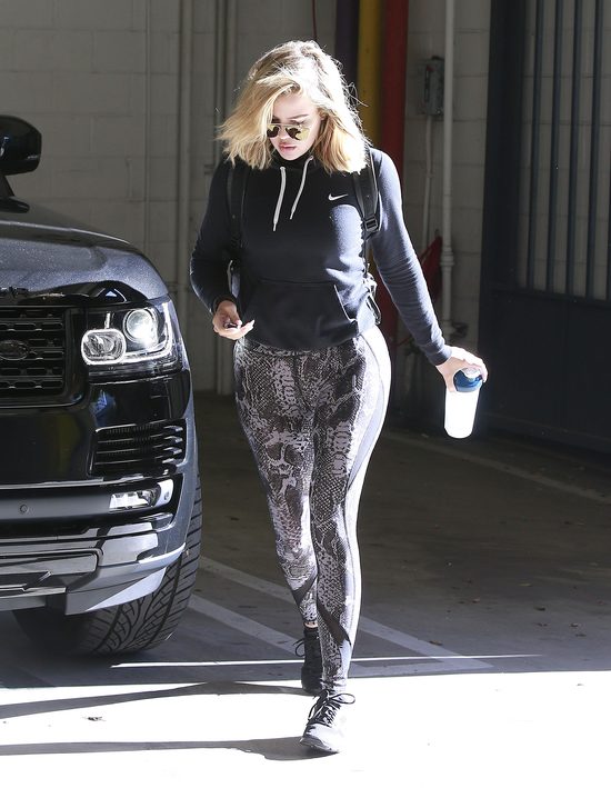 Khloe Kardashian po świętach na siłowni (FOTO) Khloe Kardashian po świętach na siłowni (FOTO)