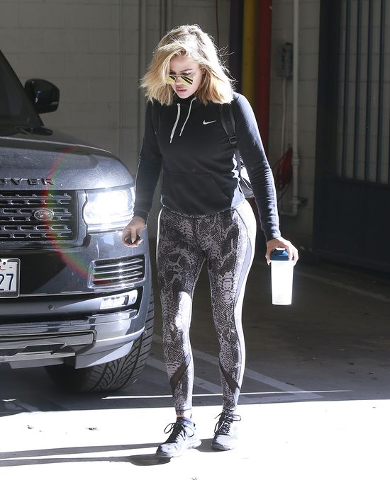 Khloe Kardashian po świętach na siłowni (FOTO) Khloe Kardashian po świętach na siłowni (FOTO)