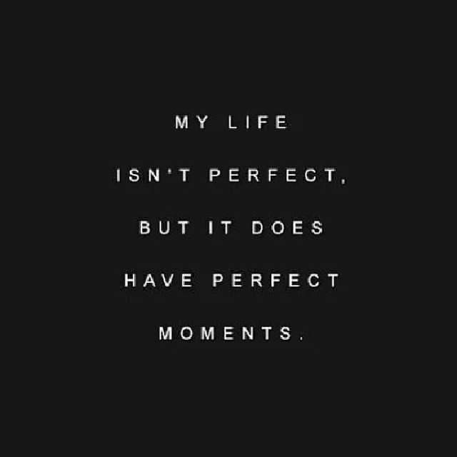 Khloe Kardashian zajada stres? (FOTO) Khloe Kardashian zajada stres? (FOTO)