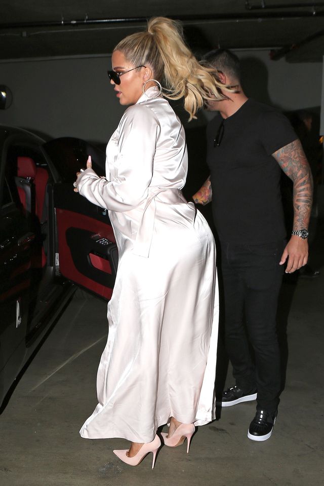 Khloe ryzykuje! Zabójcze szpilki z TAKIM brzuszkiem? Khloe ryzykuje! Zabójcze szpilki z TAKIM brzuszkiem?