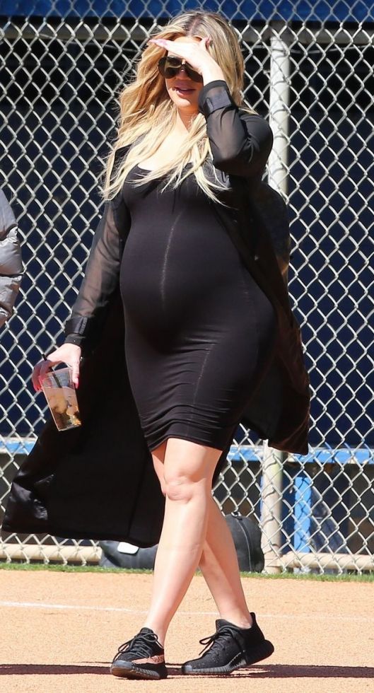 Khloe Kardashian przedstawia tipy, by wyglądać chudo...