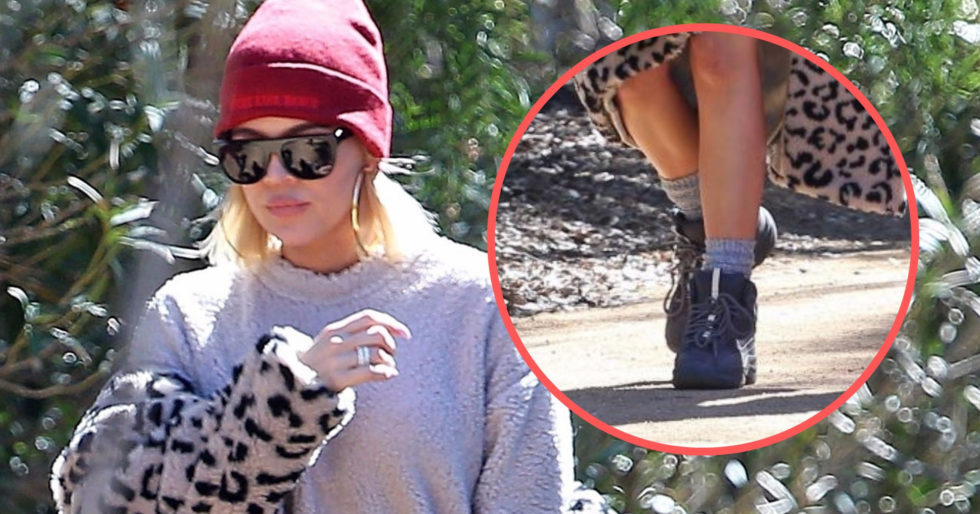 Khloe w wielkim płaszczu w panterkę. Kardashianka szykuje prawdziwą ZEMSTĘ na Tristanie Khloe w wielkim płaszczu w panterkę. Kardashianka szykuje prawdziwą ZEMSTĘ na Tristanie