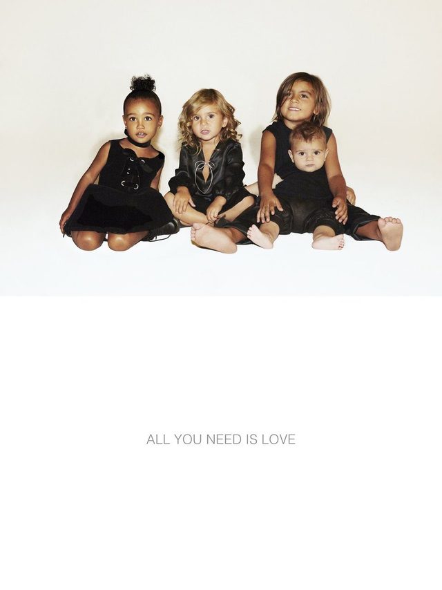 Swiąteczna kartka Kardashianów 2016 (FOTO)