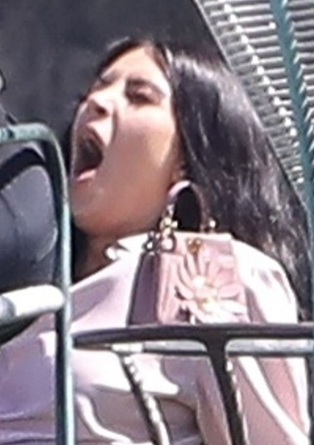 A kiedy nikt nie patrzy, Kim Kardashian... (ZDJĘCIA)