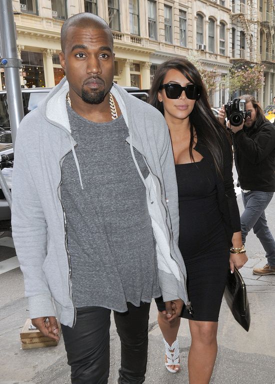 Kanye West zachwyca się córeczką Kanye West zachwyca się córeczką