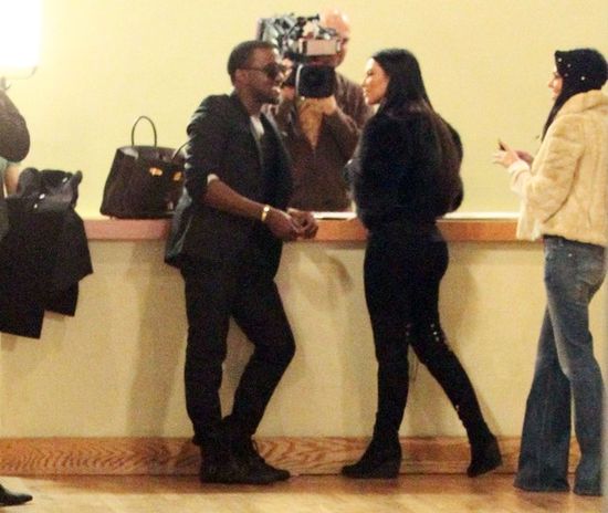 Kanye West pierwszy raz oświadczył się Kim 7 LAT TEMU!