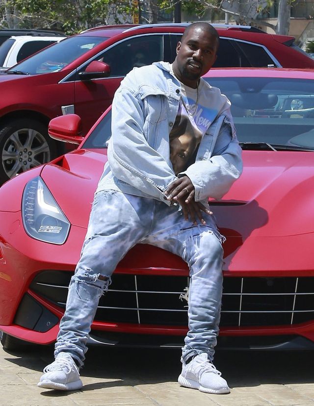 Jest tak ŹLE? Kim Kardashian pomaga KARMIĆ Kanye Westa w szpitalu Jest tak ŹLE? Kim Kardashian pomaga KARMIĆ Kanye Westa w szpitalu