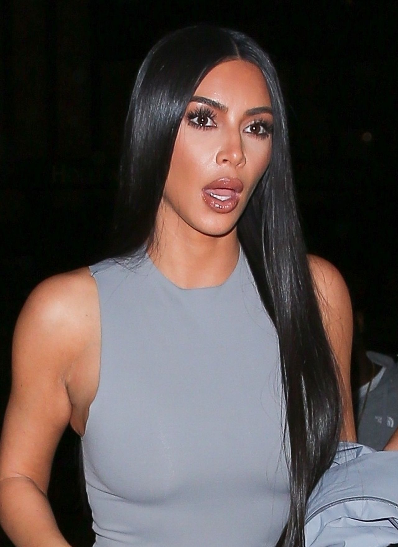 Kim Kardashian na imprezie i zakupach z Kanye (ZDJĘCIA) Kim Kardashian na imprezie i zakupach z Kanye (ZDJĘCIA)