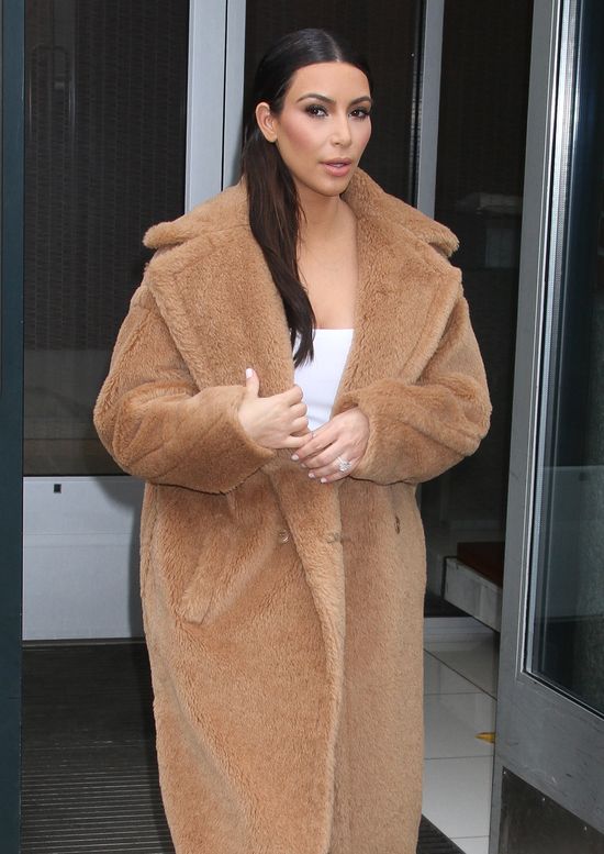 Kim Kardashian w mokrych włosach (FOTO)