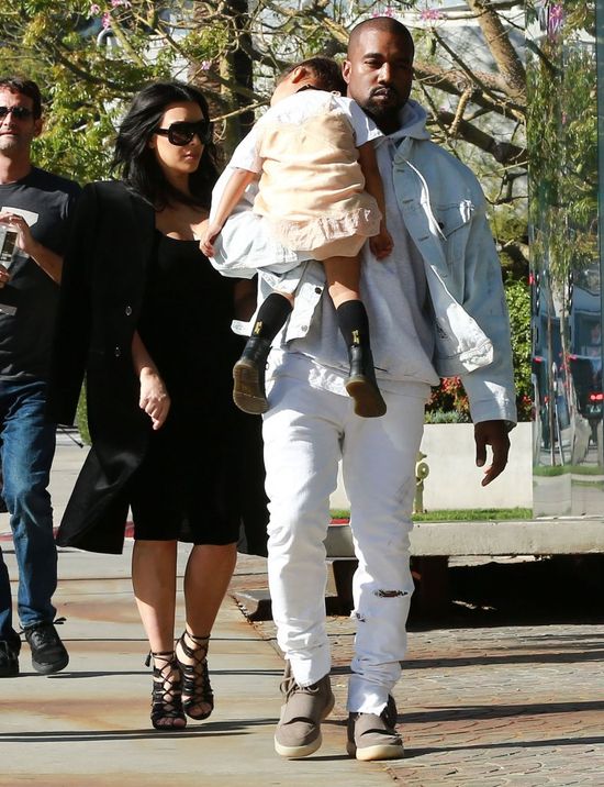 Kim Kardashian właśnie ogłosiła rozwód? Kim Kardashian właśnie ogłosiła rozwód?