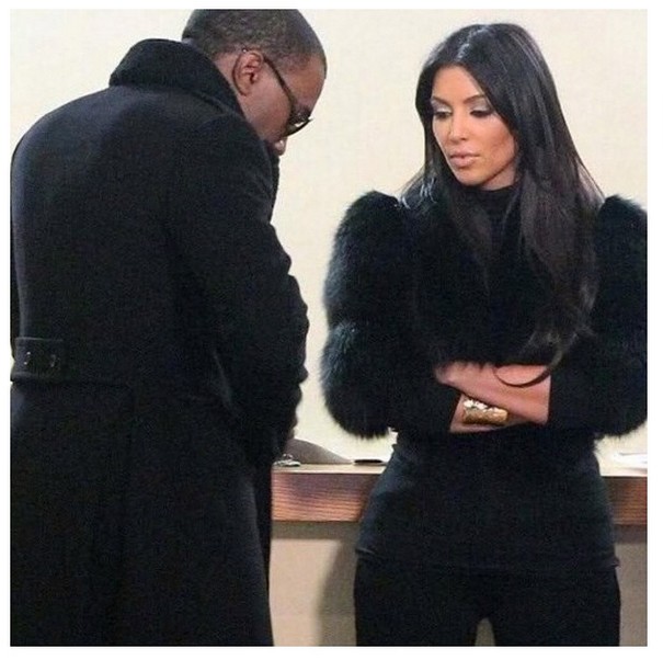 Naya Riviera niczym klon Kim Kardashian (FOTO)