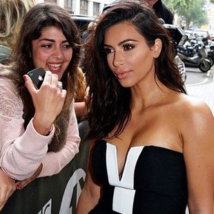 Tak gwiazdorzy Kim Kardashian (FOTO)