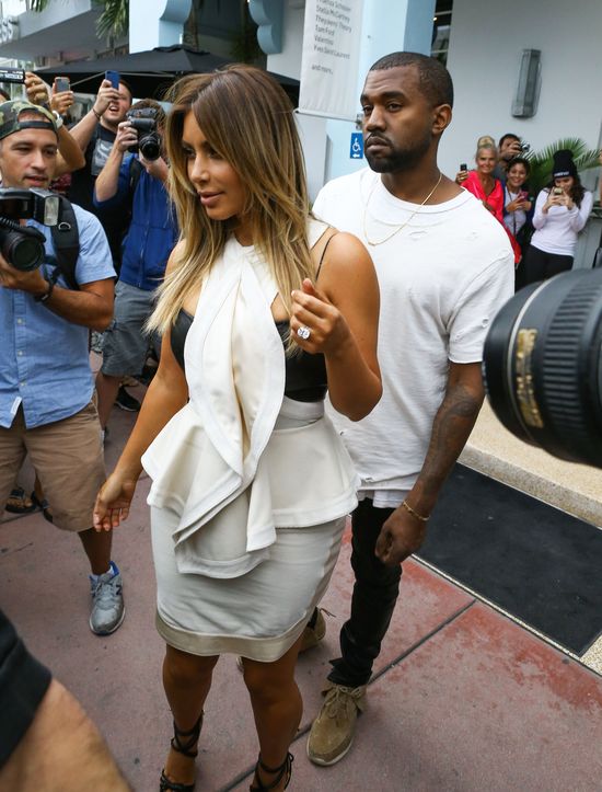 Warhol namaluje Kim Kardashian Warhol namaluje Kim Kardashian