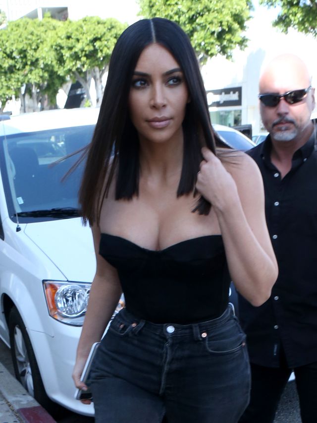 W tym słoiczku Kim Kardashian trzyma najobrzydliwszą rzecz na świecie