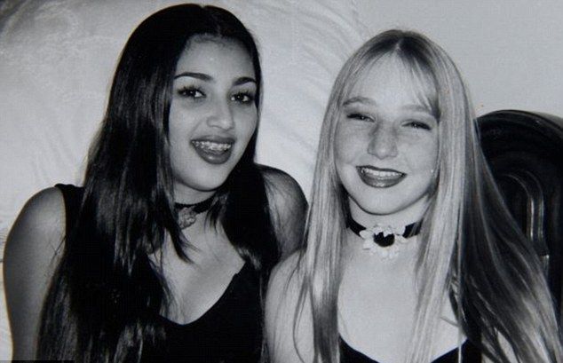 Chcecie zobaczyć Kim Kardashian z aparatem na zębach?