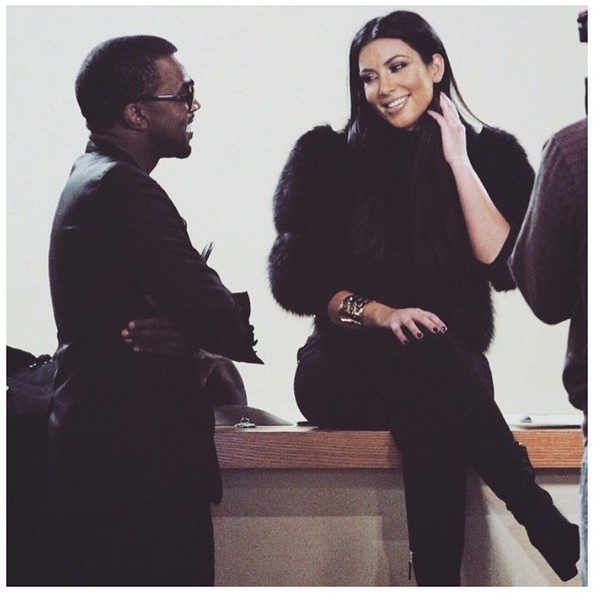 Naya Riviera niczym klon Kim Kardashian (FOTO)