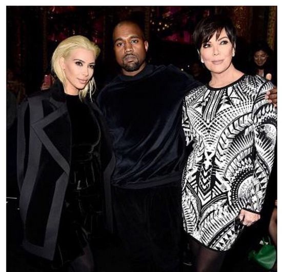 Blond włosy Kim to wołanie o pomoc i oznaka kryzysu?