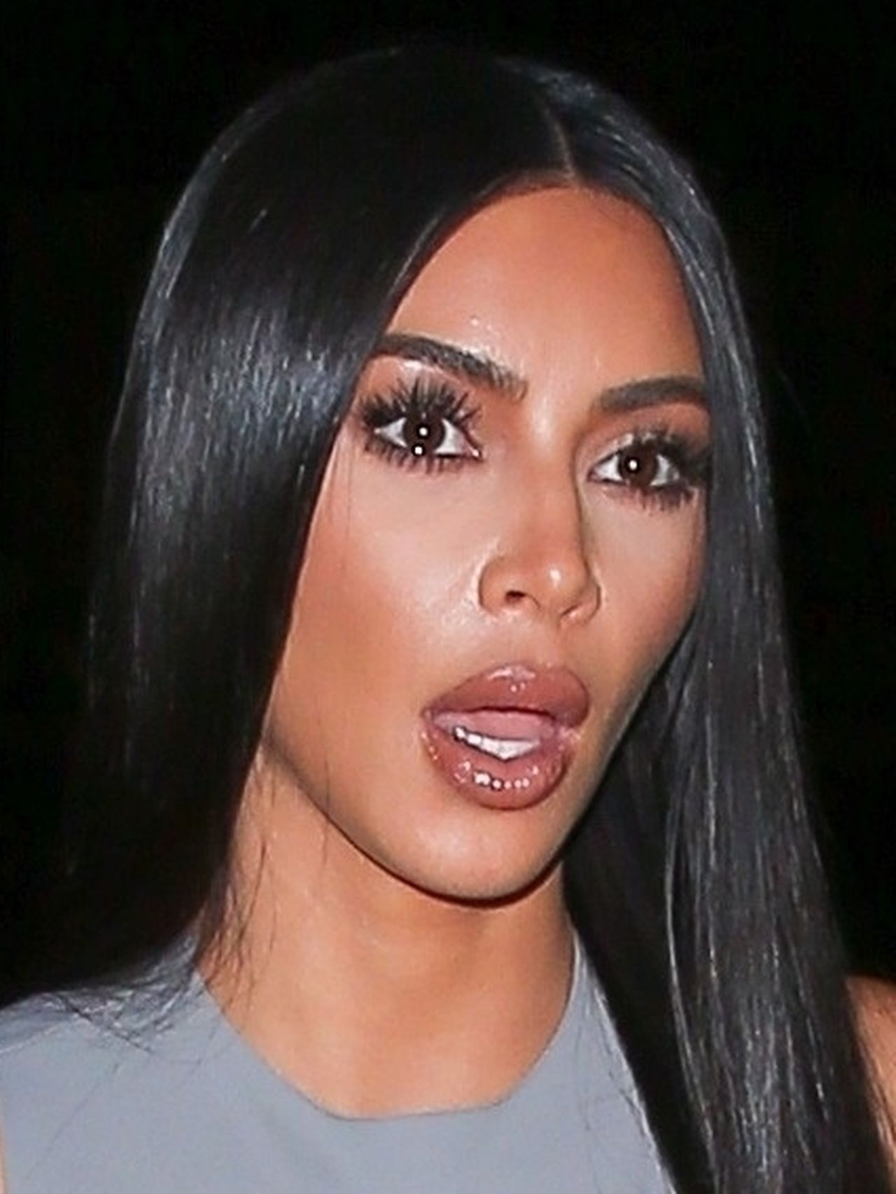 Kim Kardashian na imprezie i zakupach z Kanye (ZDJĘCIA) Kim Kardashian na imprezie i zakupach z Kanye (ZDJĘCIA)