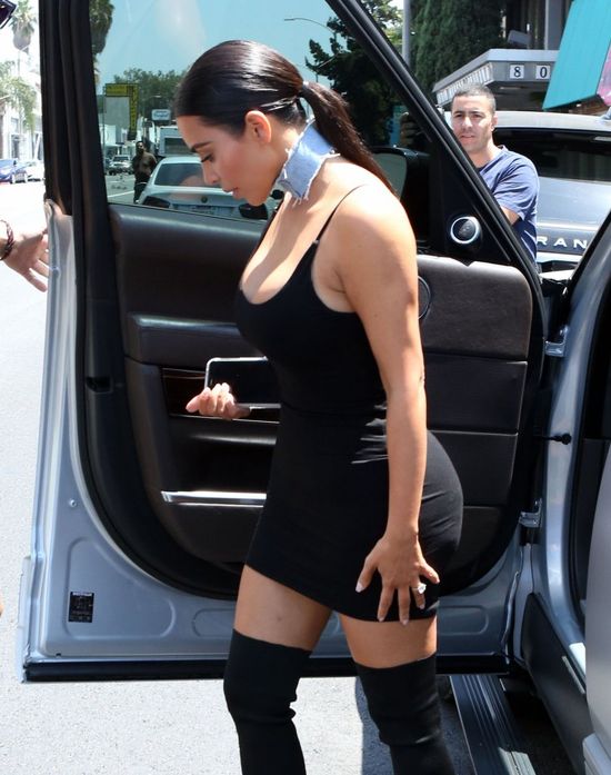 Kim Kardashian w 2017 roku urodzin TRZECIE DZIECKO!