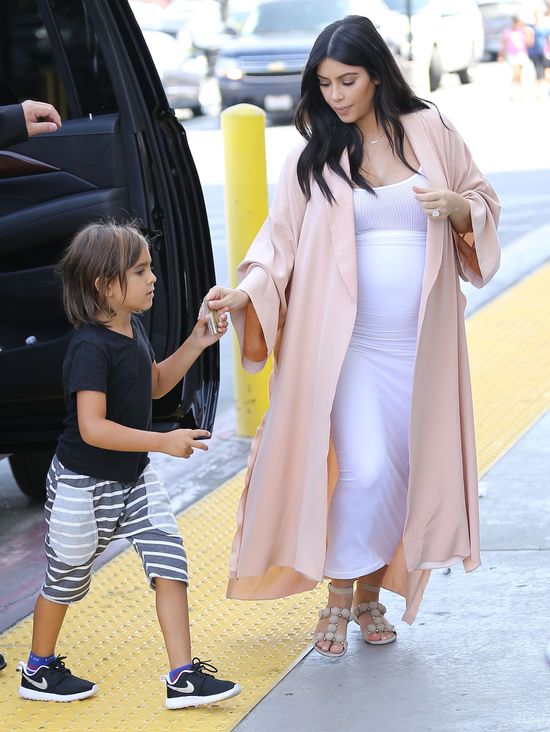 Kim Kardashian nudziła się na wakacjach (FOTO)