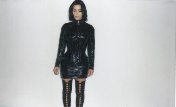 Kim Kardashian w krótkich włosach (FOTO)