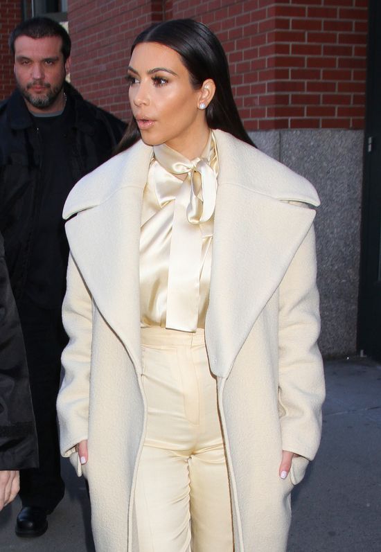 UPS! Kim Kardashian chciała być elegancka (FOTO) 