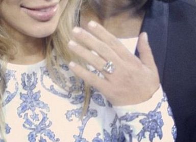 Kanye West oświadczył się Kim Kardashian! (FOTO)