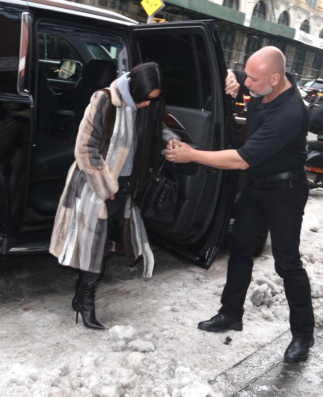 Kim Kardashian o krok od WYPADKU. Wszystko uwiecznił na zdjęciach paparazzo