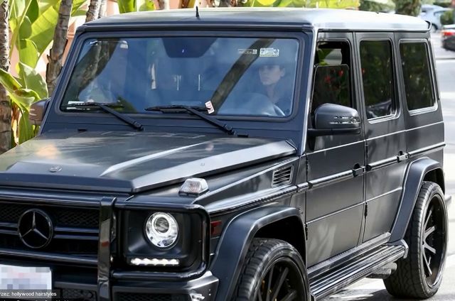 Kim Kardashian miała WYPADEK! (FOTO)