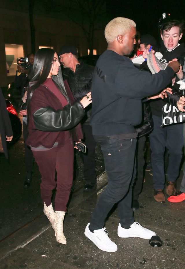 Sprośnym żartem Kim Kardashian wytłumaczyła skąd wziął się blond na jej głowie