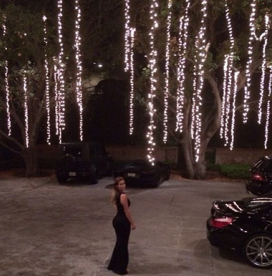 Tak się bawi mama North West (FOTO)