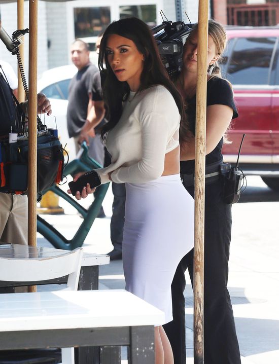 Kardashianki pracują w pocie czoła! (FOTO) Kardashianki pracują w pocie czoła! (FOTO)