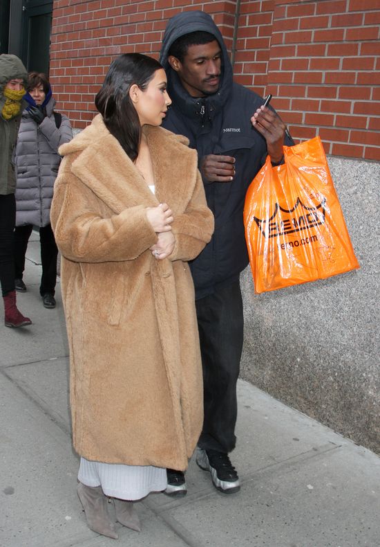 Kim Kardashian w mokrych włosach (FOTO)