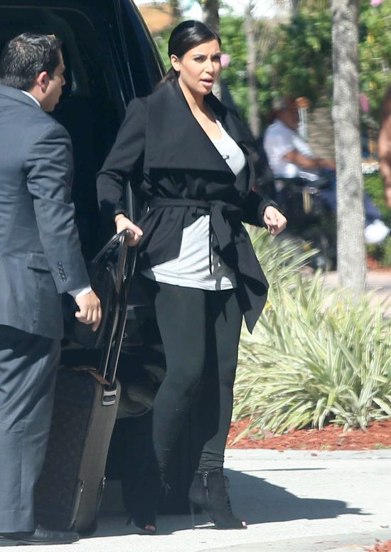 Kim Kardashian przesadza z ćwiczeniami? Kim Kardashian przesadza z ćwiczeniami?