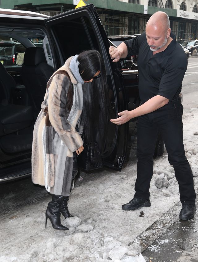 Kim Kardashian o krok od WYPADKU. Wszystko uwiecznił na zdjęciach paparazzo