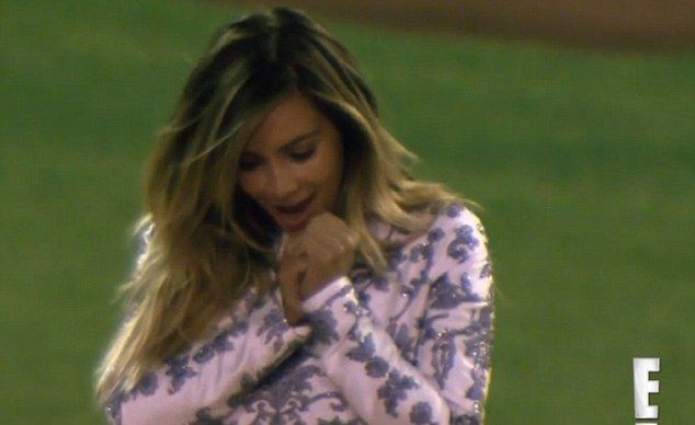 Kim Kardashian robi makijaż przez 3 godziny! (VIDEO)