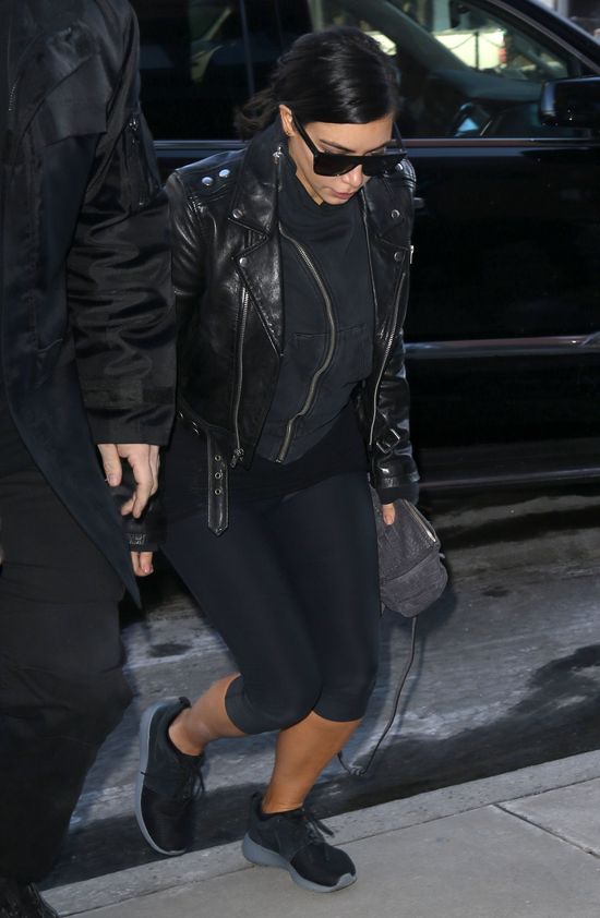 Łuszczyca spędza sen z powiek Kim Kardashian (FOTO)