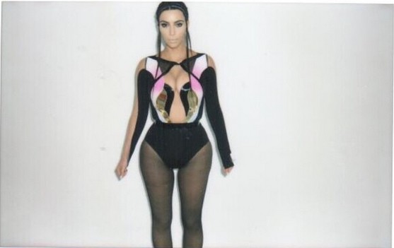 Kim Kardashian w krótkich włosach (FOTO)