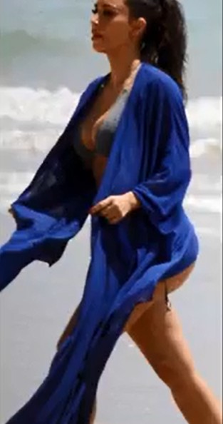 Kim Kardashian pozuje w bikini (FOTO)