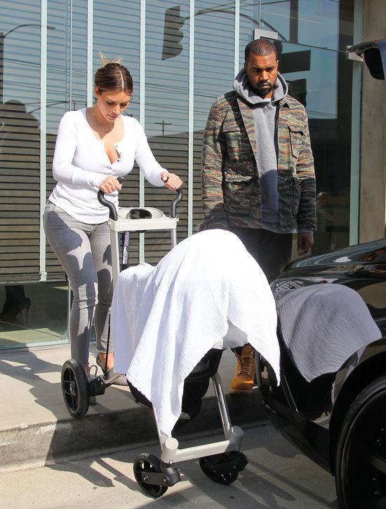 Kim Kardashian wyszła z North West, by uciszyć hejterów? Kim Kardashian wyszła z North West, by uciszyć hejterów?