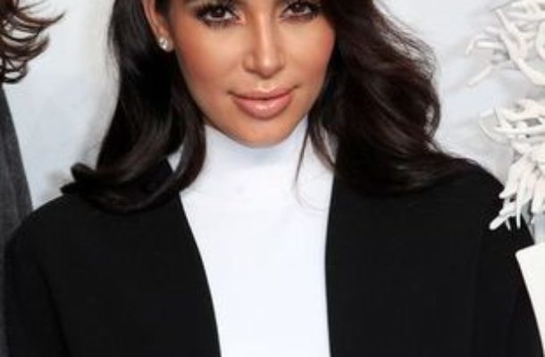 Kim Kardashian na Tygodniu Mody w Paryżu (FOTO)
