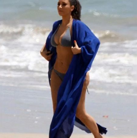 Kim Kardashian pozuje w bikini (FOTO)