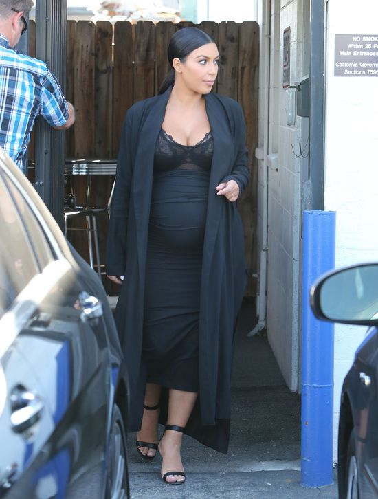 Kim Kardashian sporo ryzykuje (FOTO)