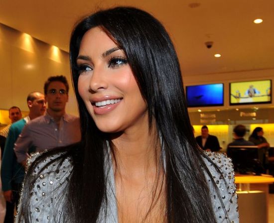Chcecie zobaczyć Kim Kardashian z aparatem na zębach?