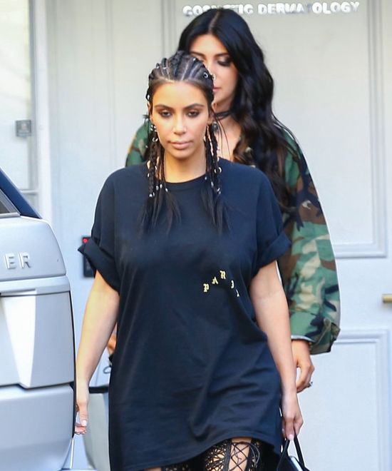 Internauci nie mają litości dla Kim Kardashian! CO ONA MA NA GŁOWIE? Internauci nie mają litości dla Kim Kardashian! CO ONA MA NA GŁOWIE?