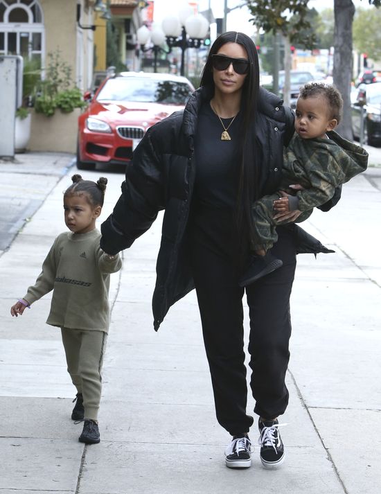 Oto brutalna rzeczywistość Kim Kardashian. Jak wygląda jej życie z Kanye Westem?