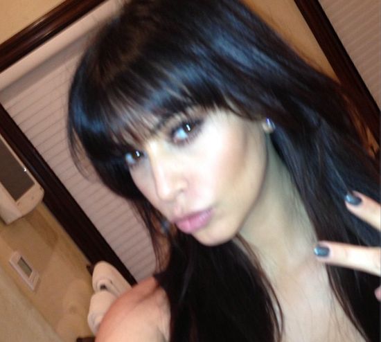 Kim Kardashian ścięła grzywkę! (VIDEO)