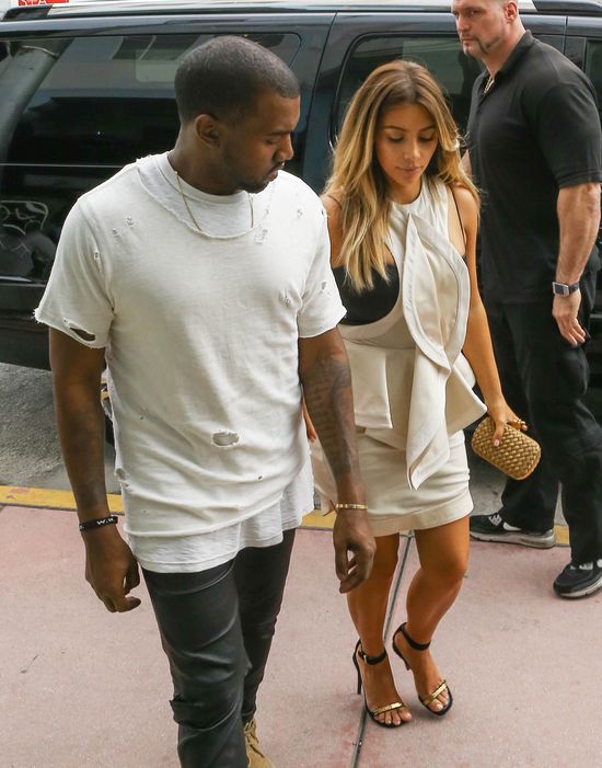 Nie chcielibyscie mieszkać obok Kim Kardashian i Kanye Westa Nie chcielibyscie mieszkać obok Kim Kardashian i Kanye Westa