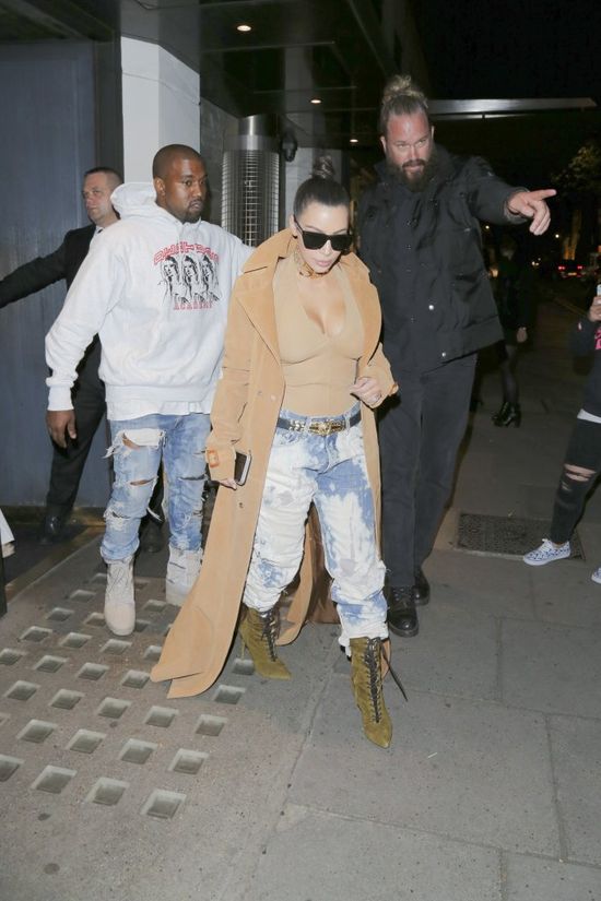 Kanye West nie wytrzymał i huknął na Kim Kardashian w restauracji Kanye West nie wytrzymał i huknął na Kim Kardashian w restauracji